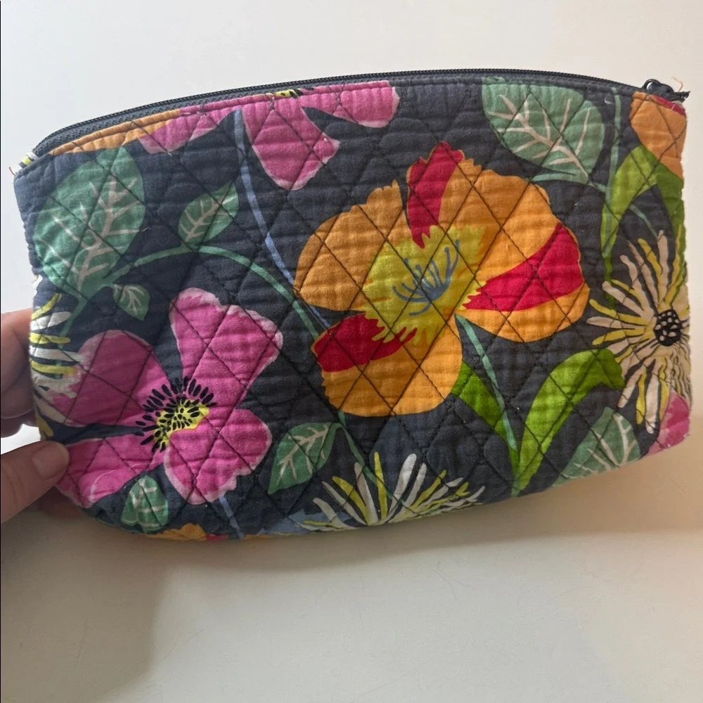 Vera Bradley RETIRED Jazzy Blooms Cosmetic / Makeup Bag